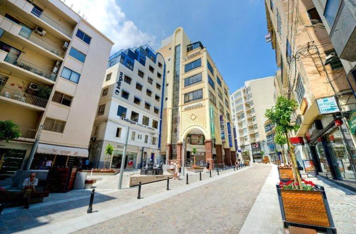 Deluxe Apartment With Valletta And Harbour Views Sliema Exterior photo