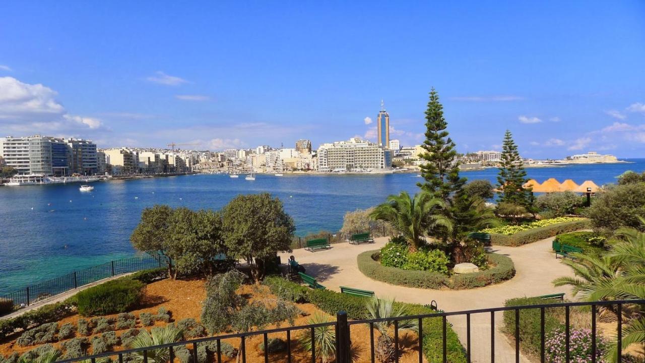 Deluxe Apartment With Valletta And Harbour Views Sliema Exterior photo