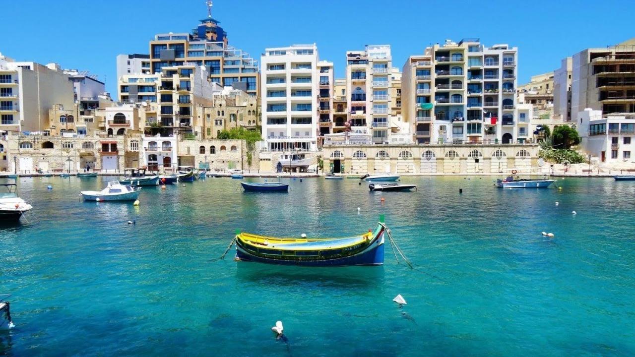Deluxe Apartment With Valletta And Harbour Views Sliema Exterior photo