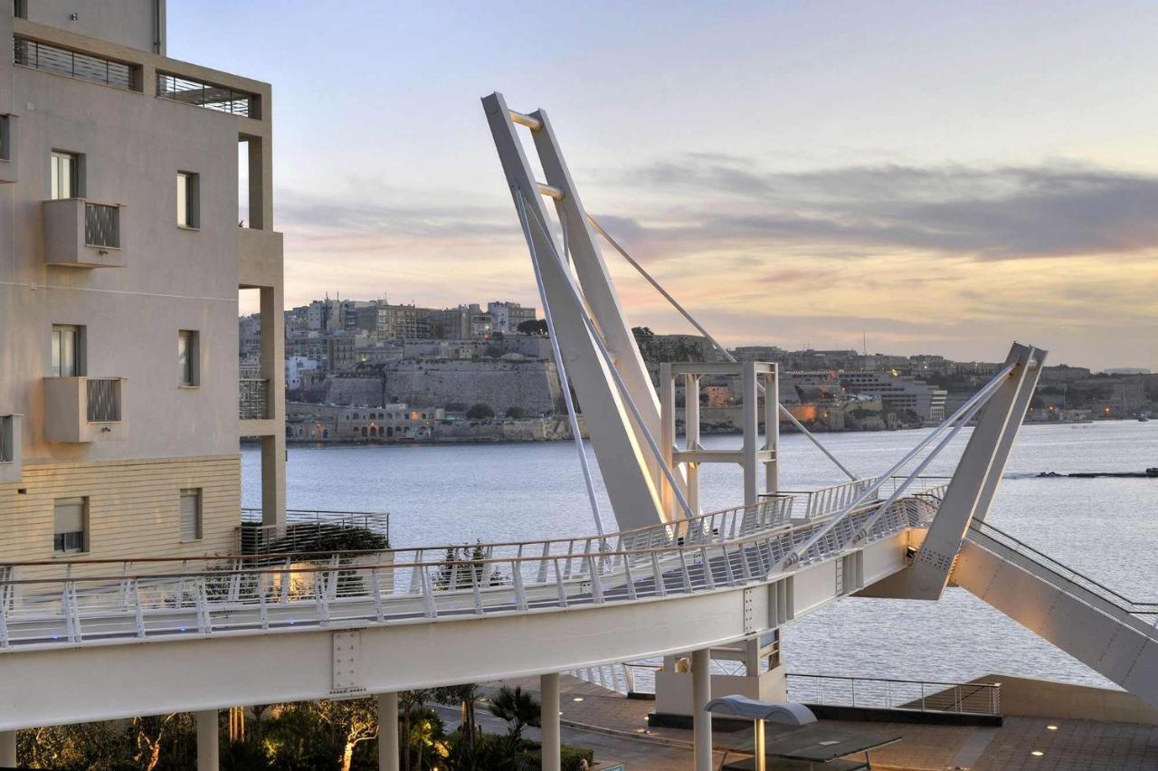 Deluxe Apartment With Valletta And Harbour Views Sliema Exterior photo